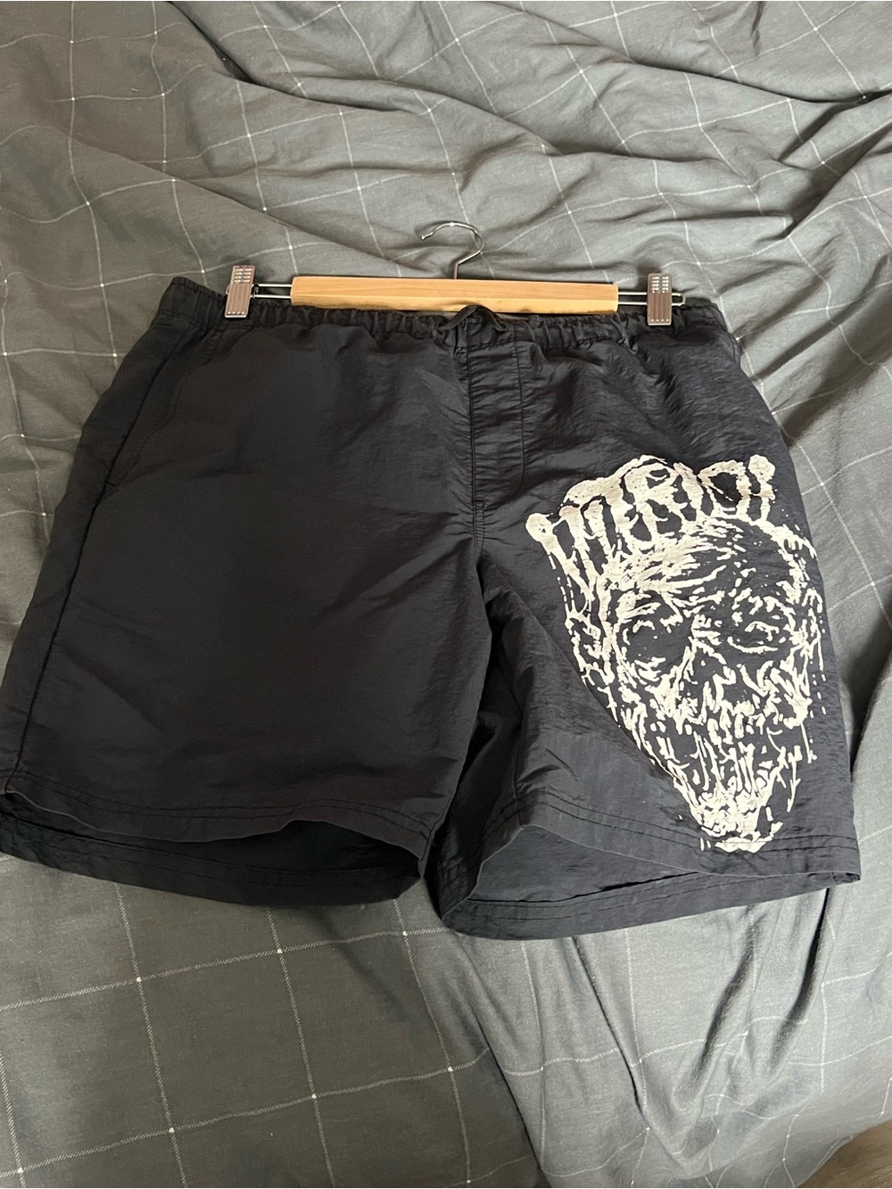 Vitriol Skull Graphic Black Swim Trunks Board Shorts Men’s Size M - Picture 3 of 6